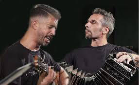 Martin Troncozo e Gino Zambelli, musicisti dal vivo della serata